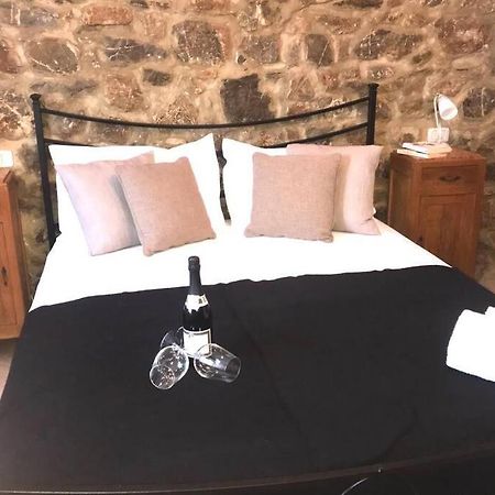 Villetta Indipendente Con Giardino Campiglia dʼOrcia Екстериор снимка