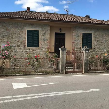 Villetta Indipendente Con Giardino Campiglia dʼOrcia Екстериор снимка